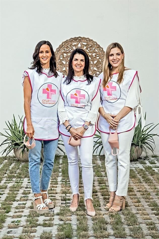 Gaby Beltrán de de la Garza, Janet Schwarz de Wapinski y Adriana Farías
