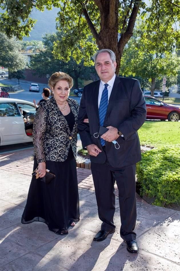Silvia Muñoz de Maiz y Hernán Maiz