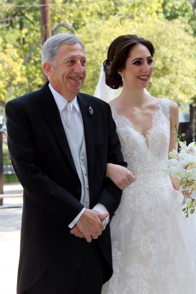 José Kalifa con su hija Adriana Kalifa