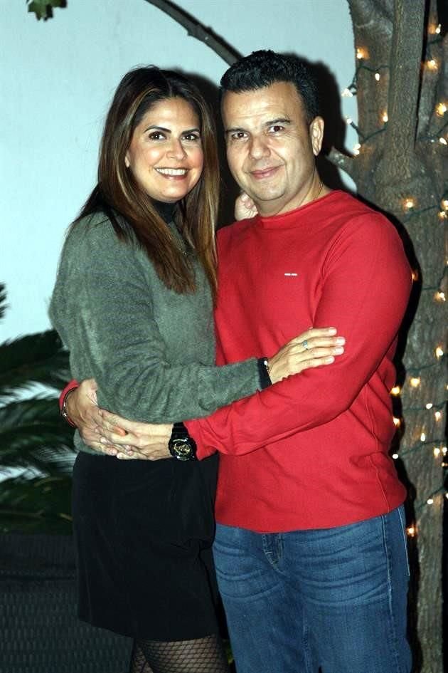 Sandra Gianacópulos y Manuel Lara