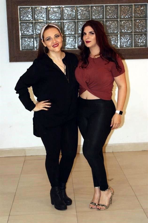 Gladys Rivera Villarreal y Magda Chapa