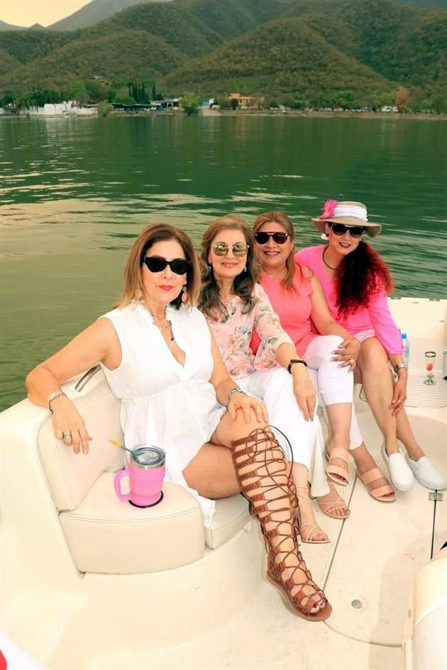 Mely Resendez, Adriana Cantu, Rosy Posadas  y Esperanza Guandique