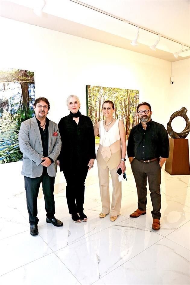 Jorge Gama, Roberta Sada, Lucía Sada de Garza y Mauricio Gattás