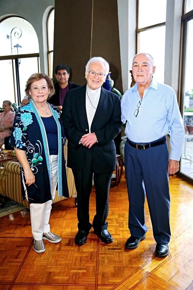 Clementina Guerrero de González, Fray Raúl Vera López y César González