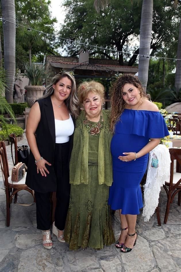 Brenda Martínez, Lolis Miranda y Maythee Tamez