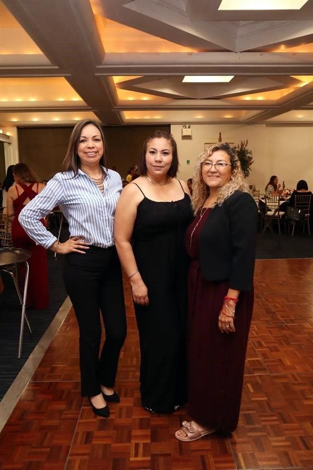 Francisca Aguilar, Lupita Ferrusca y Rosaelia Flores