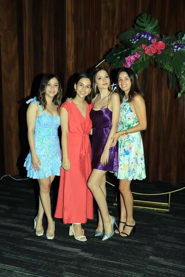 Ana Luisa Zapata, Anilú Delachica, Vanessa Jiménez y Andrea Lilián Delgado