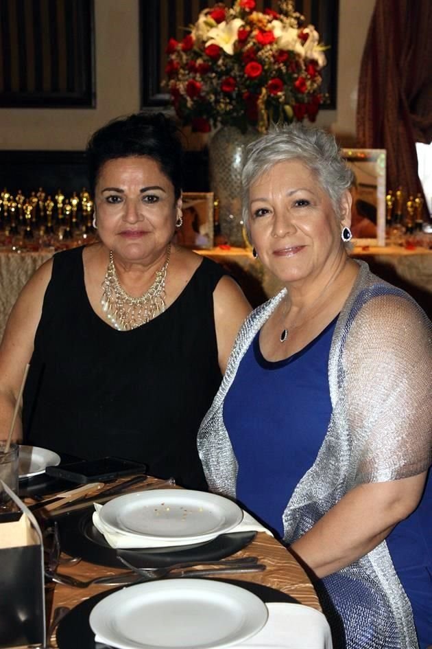 Teresa Torres y Leticia Lazo