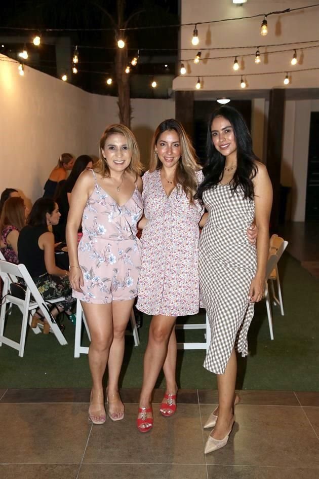Rox Cruz, Katy Casco y Sary Ruiz