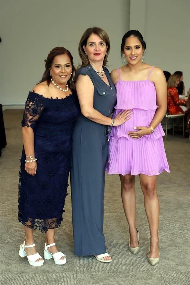 Eri Orta, Alma Cárdenas y Andrea Orta