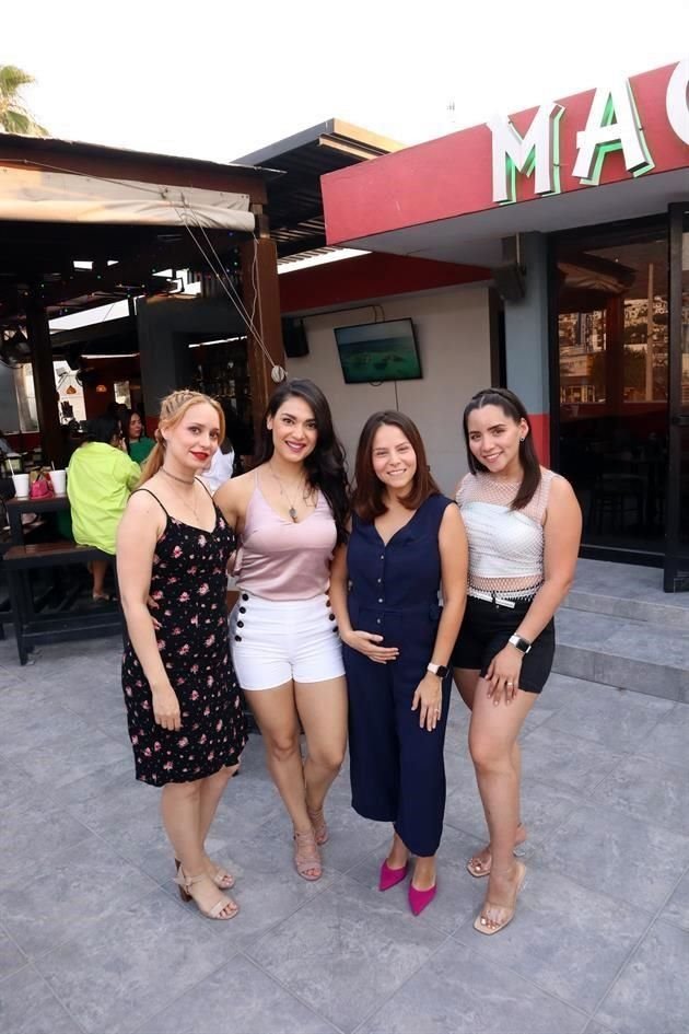 Diana Castro, Marina Sierra, Laura Cortez y Linda Almaguer