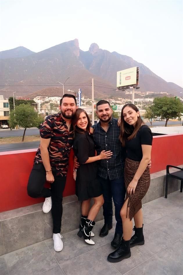 Checo Rodríguez, Paula Martell, Brandon Carrillo y Rosy Cantú