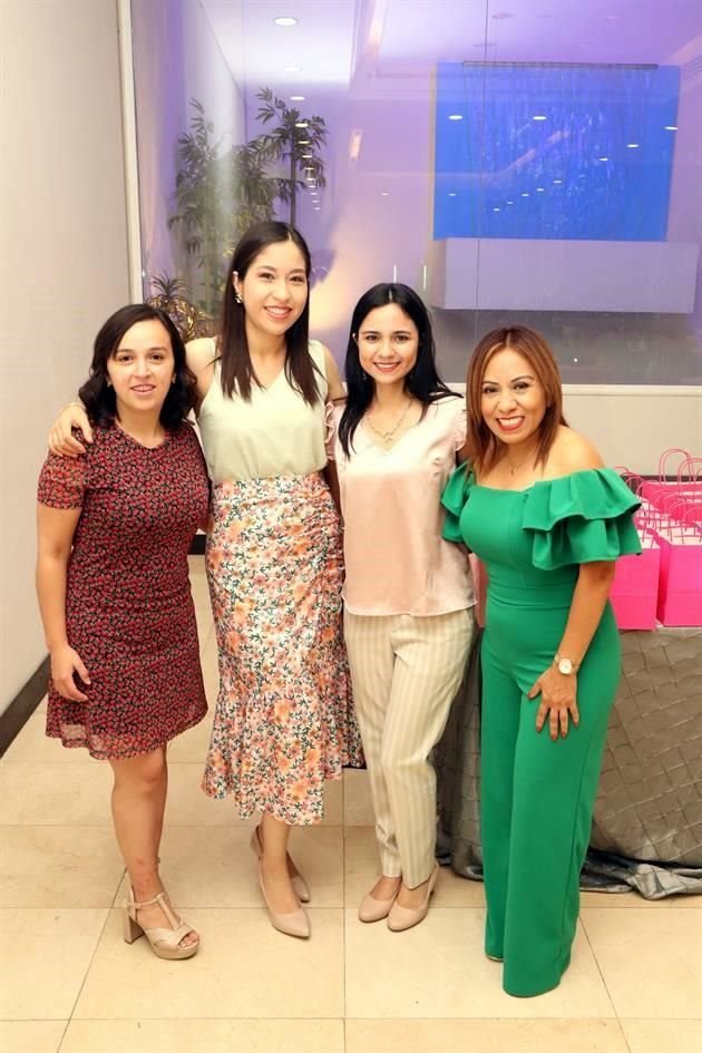 Rosy Peña, Sonia Sierra, Daniela Martínez y Vicky Hernández