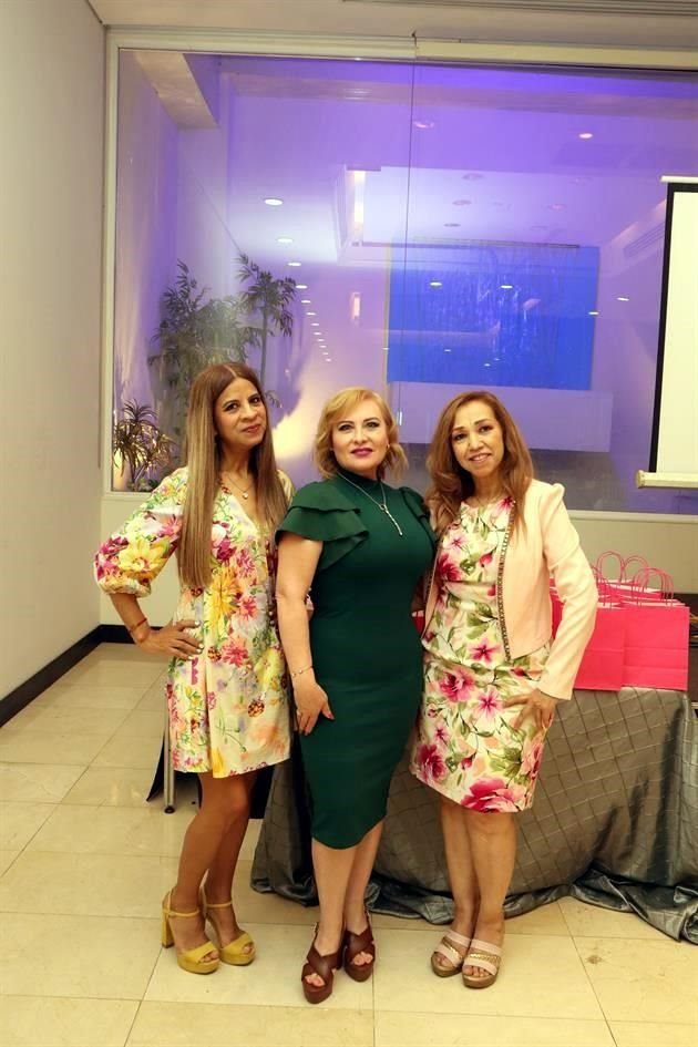 Karina Leija, Norma Estupiñán y Lidia Palacios
