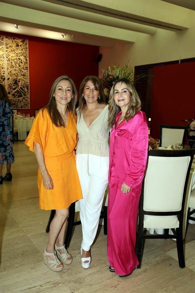 María Esther Pacheco, Verónica García y Leticia Campos
