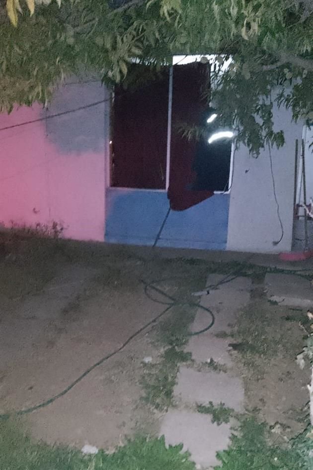 Una familia fue asesinada a balazos en una casa de la Colonia Santa Isabel, Municipio de Zumpango; dos menores sobrevivieron.