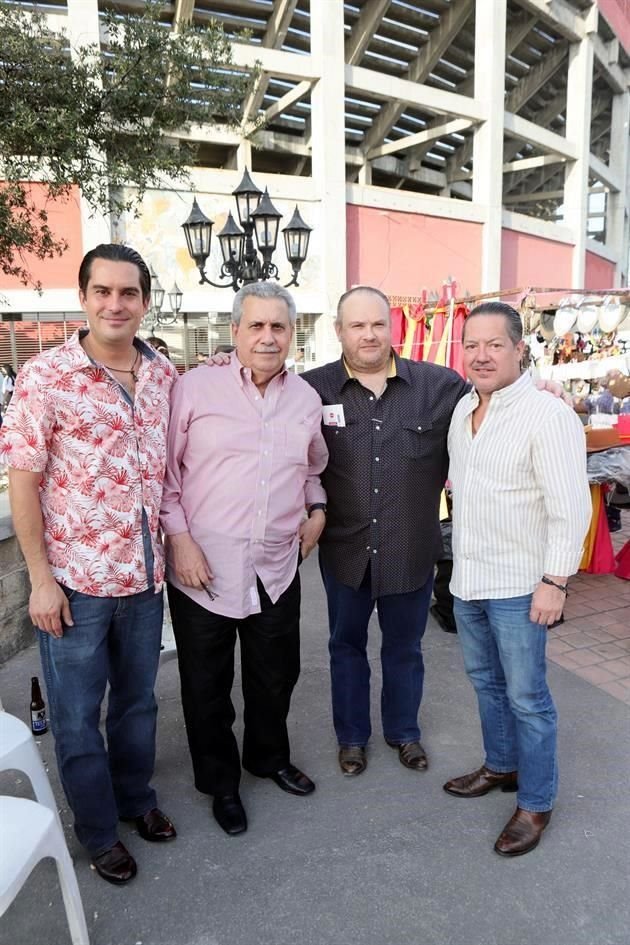 Eugenio Sánchez, Raymundo Sánchez, Raymundo Sánchez Jr. y Patricio Miller