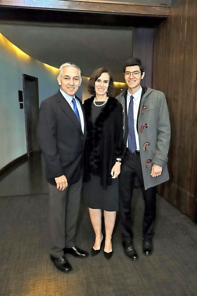 Carlos Llaguno, Mariana de Llaguno y Pablo Llaguno