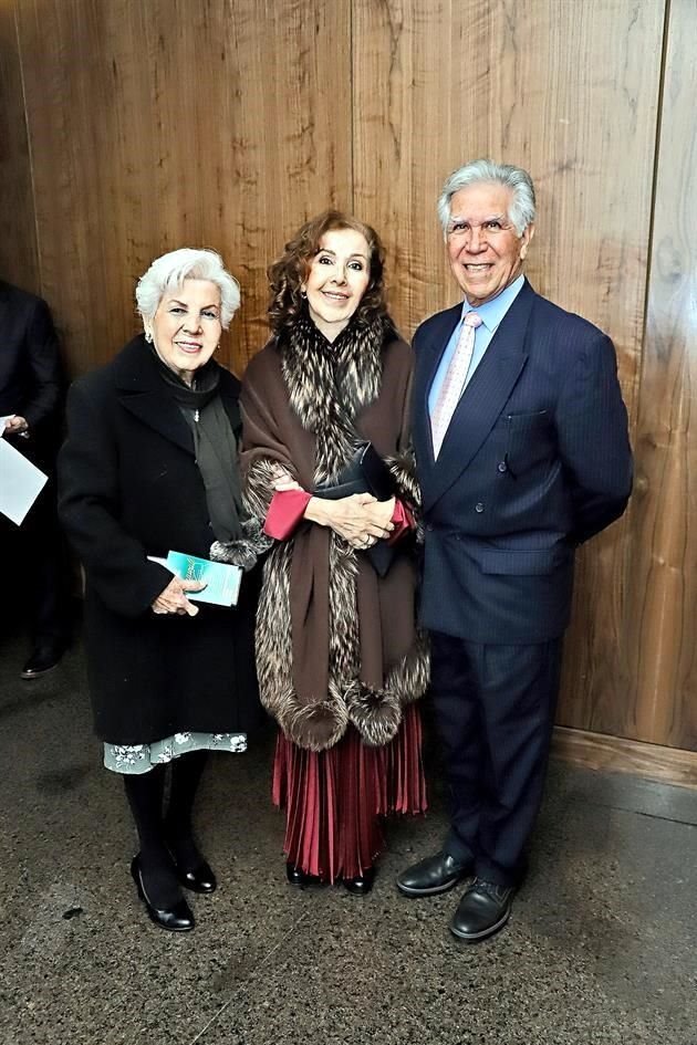 Maricu Llaguno, Patrica Ortiz de Roccatti y José AlbertoRoccatti