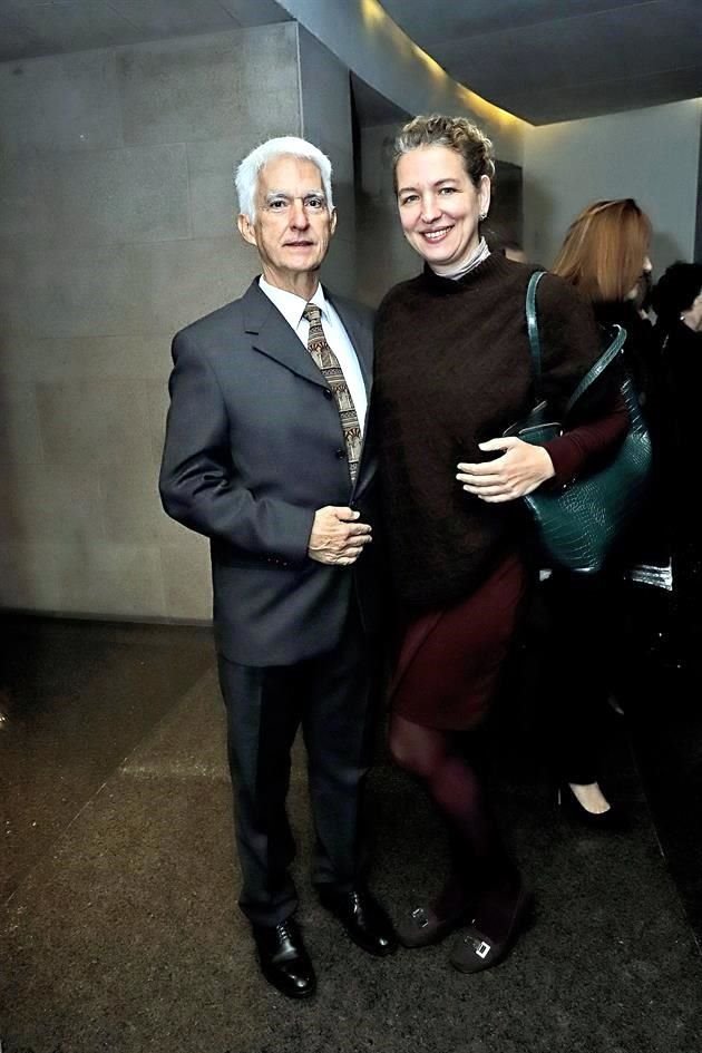 Rodrigo Elizondo y Alexandra Farkas