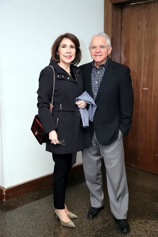 Ana Élida de Pico y Leonel Pico