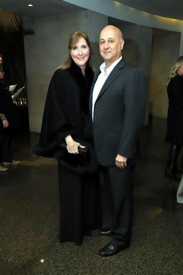 Marcela Quintanilla y Roberto González