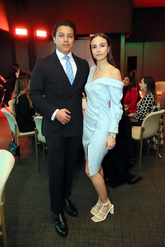 Mario Palacios y Paola Tarango