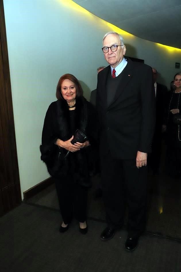 Helen Eager de Ross y Carlos Ross