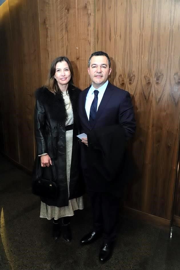 Mónica Breceda de Rodríguez y Luis Rodríguez