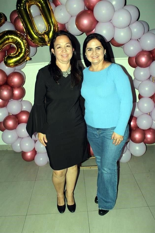 Paty Martínez y Verónica Quintanilla