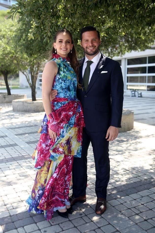 Valeria Garza y Adrián Roel