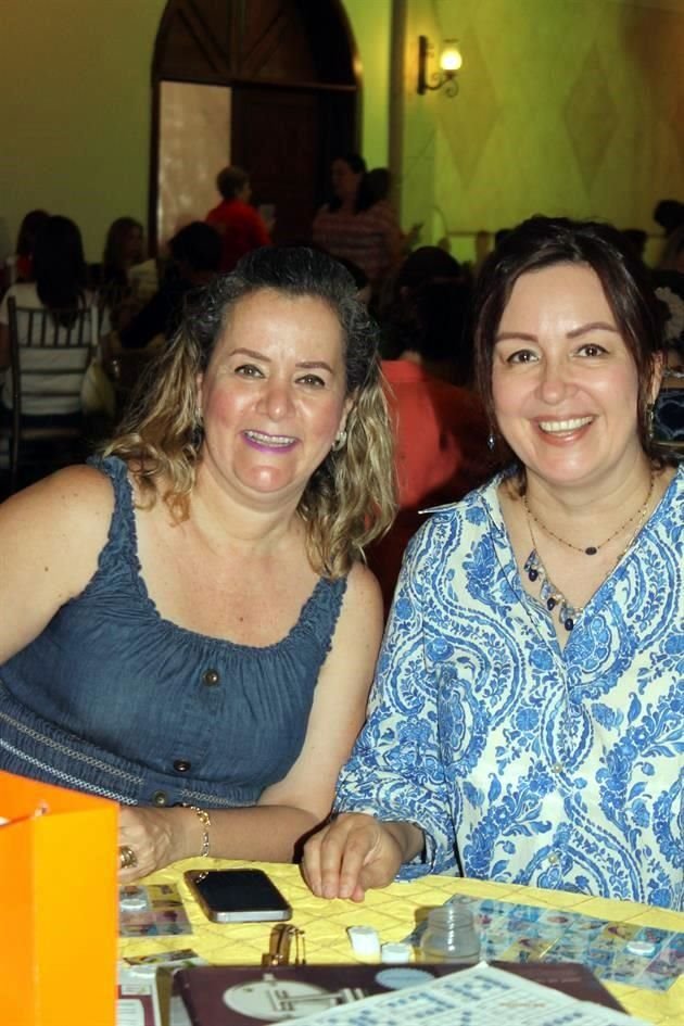 Mónica Villarreal de Lozano y Carolina Flores
