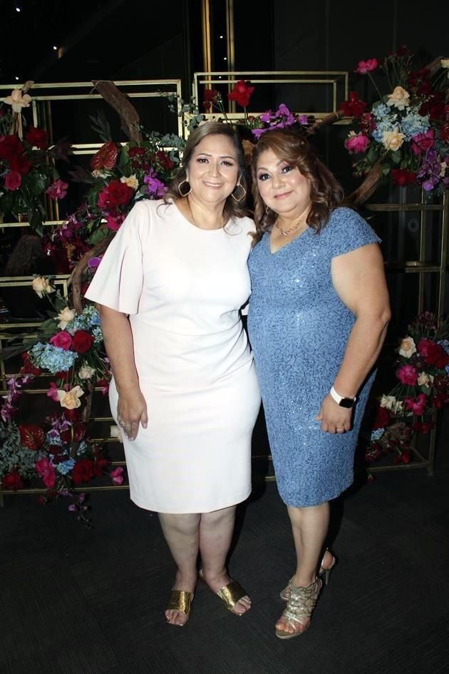 Ma. Guadalupe Vargas del Toro y Rebeca de López