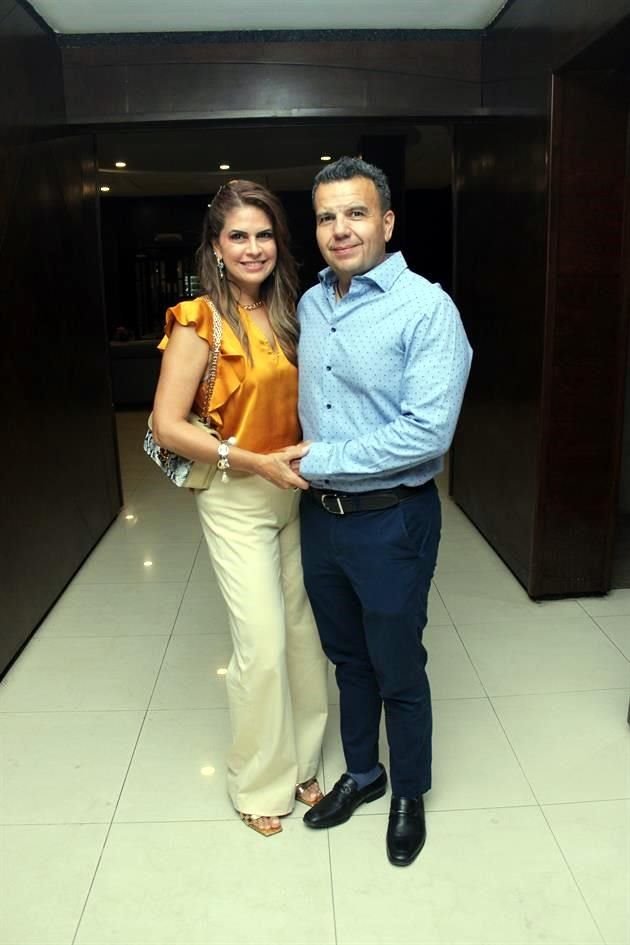 Sandra Gianacopulos y Manuel Lara