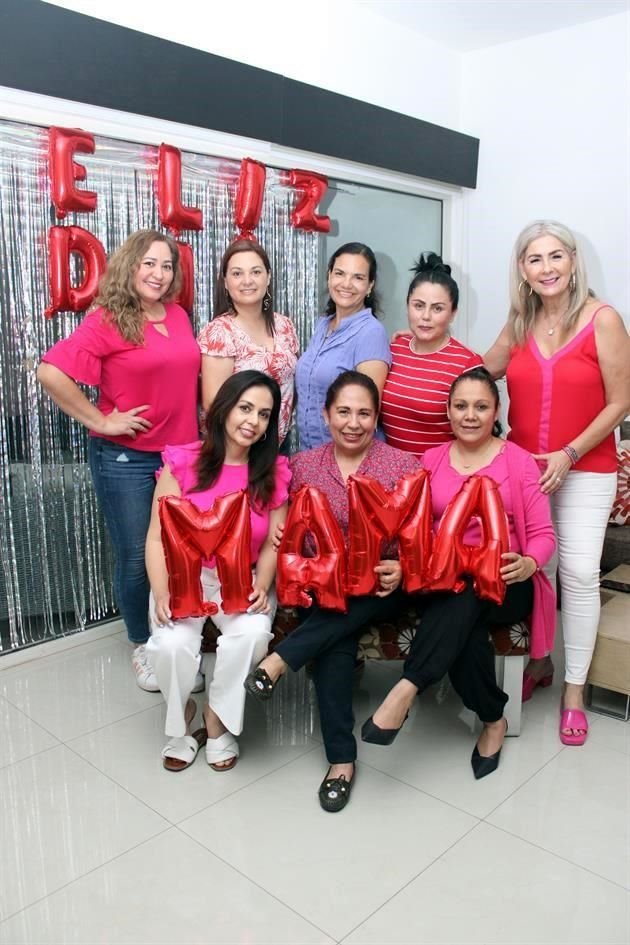 Adriana Oyanguren, Aseneth de la Garza, Yessy Villanueva, Lorena García, Mely Reséndiz, Lorena Garza, Dora Aguilar y Galicia Aguiler