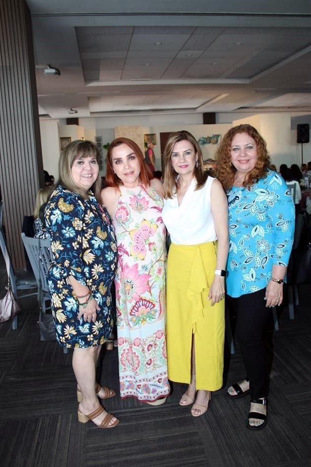 Dora Elsa Treviño, Oddy del Val, Blanca Benavides y Alicia Rodríguez de Benavides