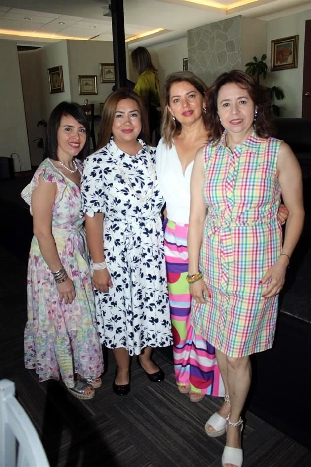 Lily Garza, Karla de Cerecer, Elena de Treviño y Claudia Oaxaca