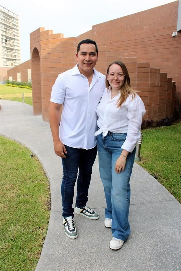 Farid González y Mayela Morales