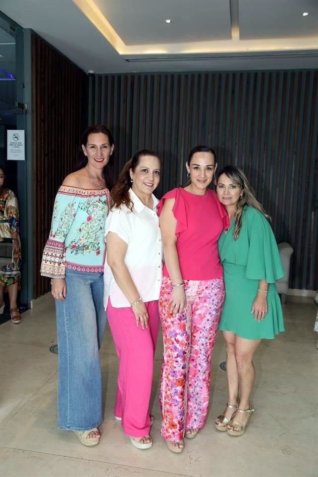 Irma Garza, Verónica Ibarra, Silvia Alonso y Angela Escobedo