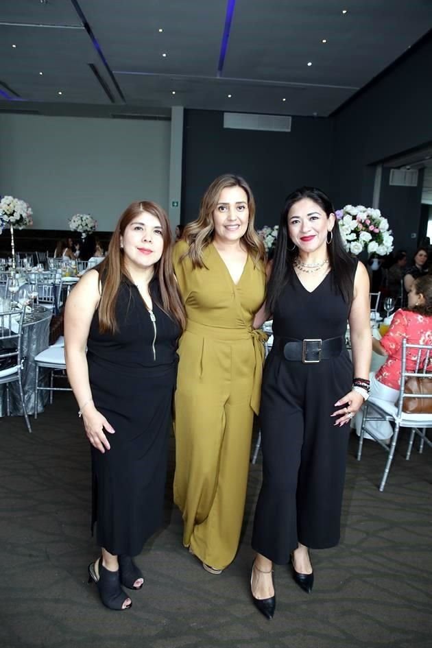 Blanca Cadena de Moraira, Aida Cisneros de Juárez e Ileana Mayorga