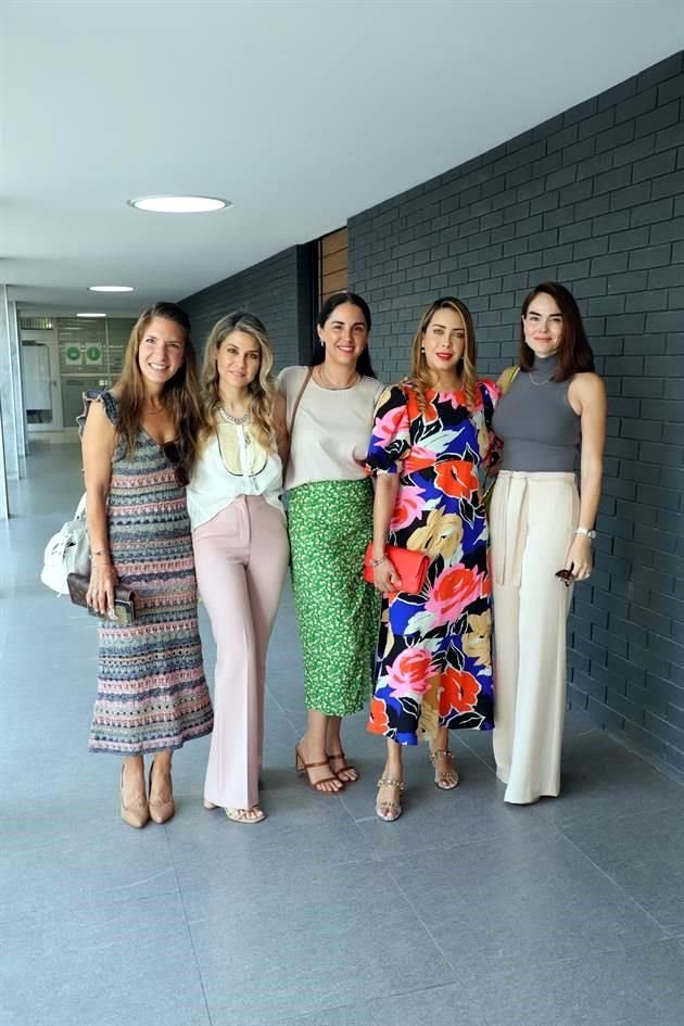 Nelly Cantú de Marcos, Mara Martínez, Natalia Ibarra, Claudia Tovar de García y Daniela Zavala de Montoya