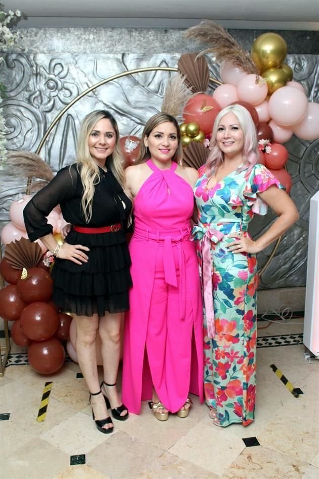 Ana Germán, Karen Valle y Brenda Garza