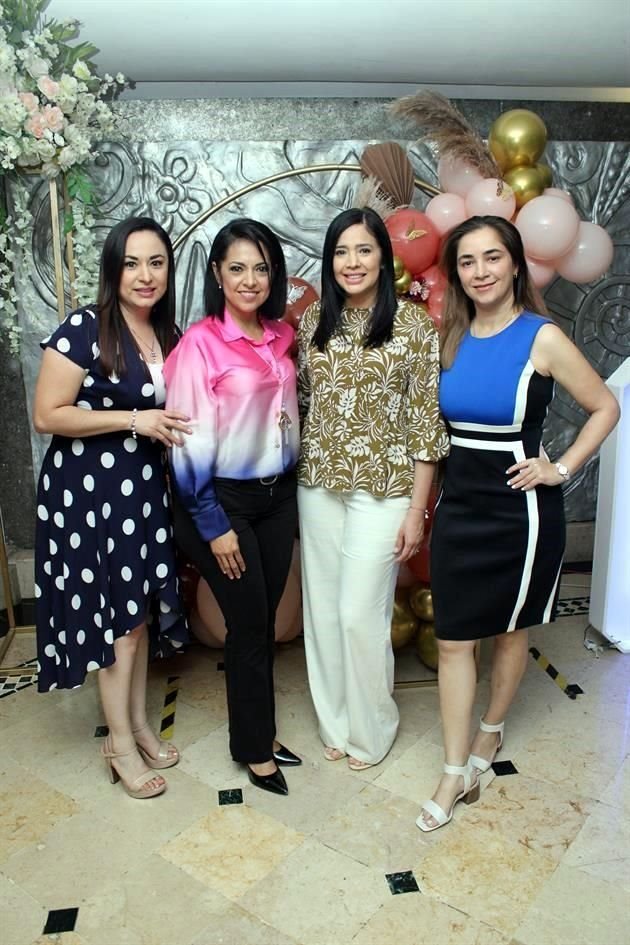 Ana Zapata, Martha Puente, Eyra Rangel y Samara Cabello