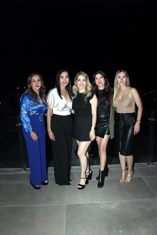 Dinorah Garibay, María Magañas, Perly Rivera, Erika de Lira y Sally Acuña