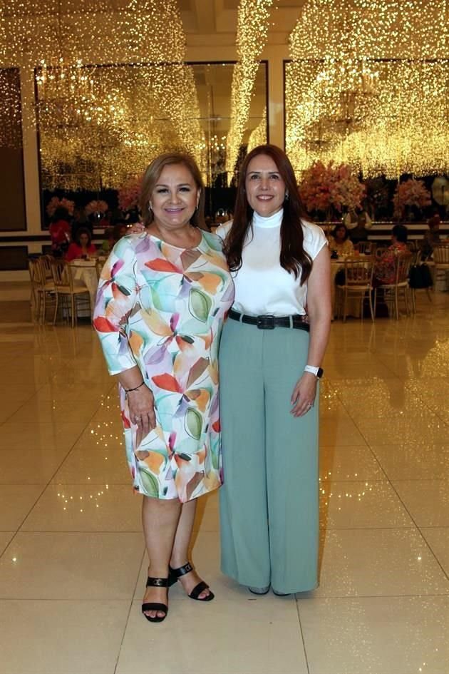 Rocio Avilán de Guzmán y Norma Torres de Vidal