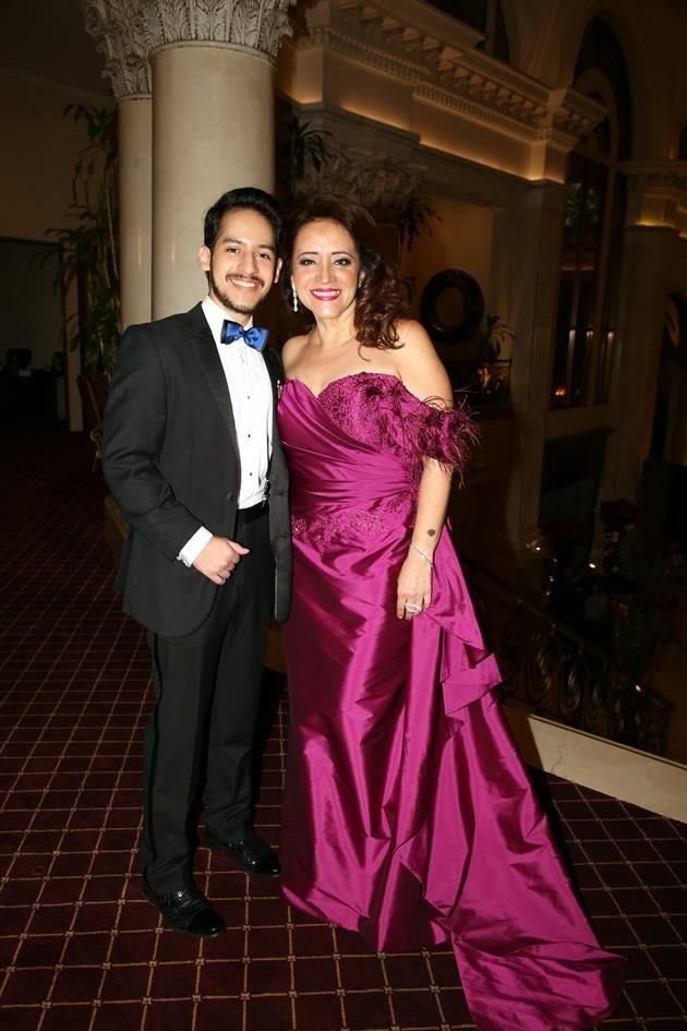 Eden Méndez Rebollo y Claudia Rebollo Von Düben