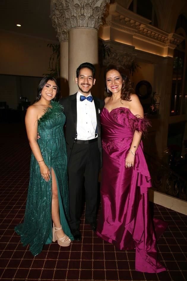 Daniela Chávez Cepeda, Eden Méndez Rebollo y Claudia Rebollo Von Düben