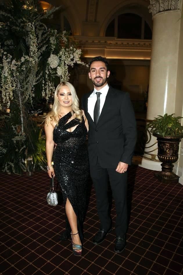 Janeth Pazquel y Sergio Esquivel