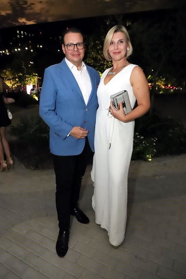 Fernando Santillan y Olga Tulik