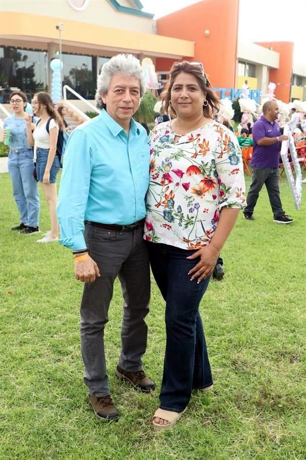 José Miguel Rico y María Esthela López
